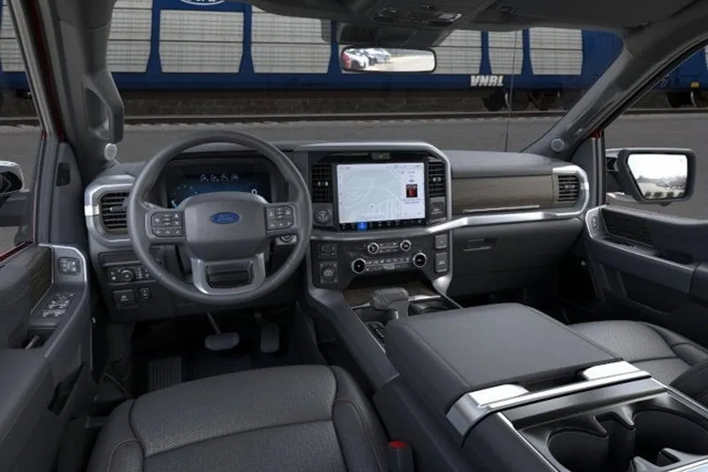 2025 Ford F-150 Lariat photo 1