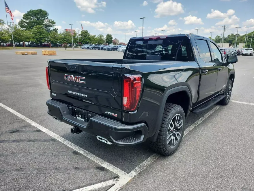 2026 Gmc Sierra 1500 AT4 photo 1