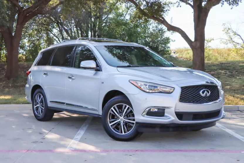 2017 Infiniti QX60 3.5 photo 1