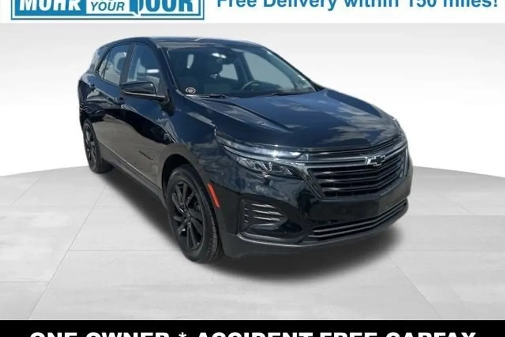 2023 Chevrolet Equinox LS photo 1