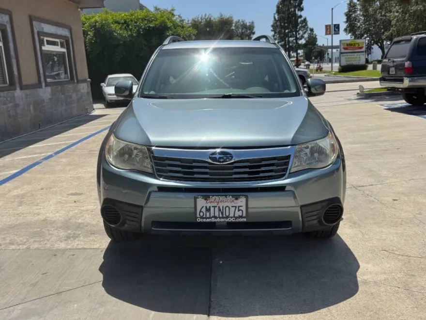 2010 Subaru Forester 2.5X Premium photo 1
