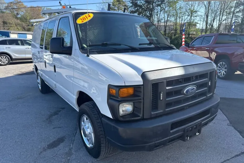2014 Ford E-150 photo 1