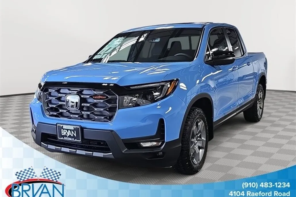 2025 Honda Ridgeline TrailSport photo 1