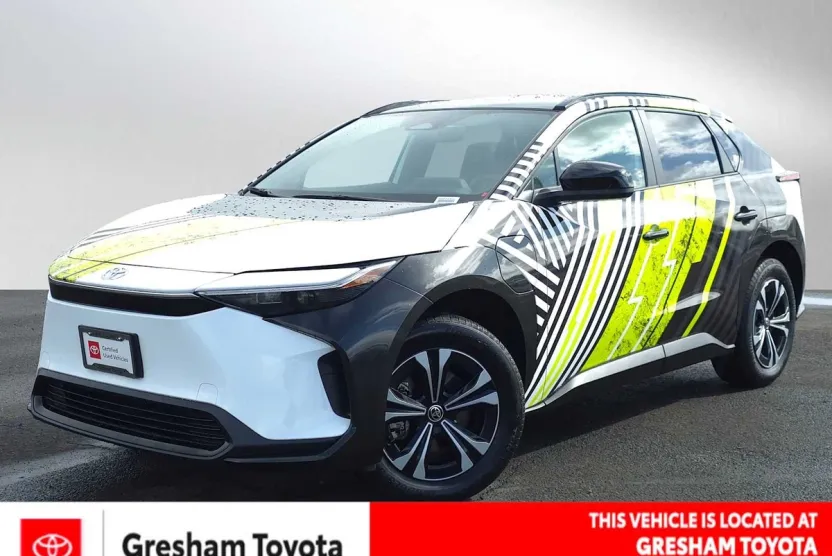 2023 Toyota bZ4X XLE photo 1
