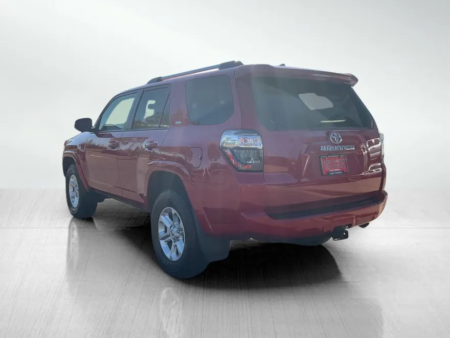 2021 Toyota 4Runner SR5 4WD photo 1