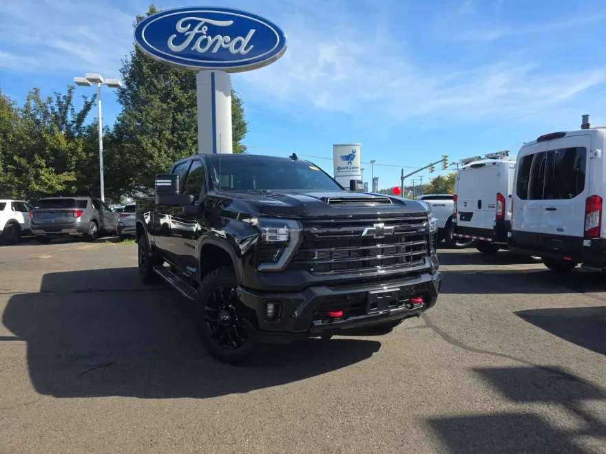 2025 Chevrolet Silverado 3500HD LTZ photo 1