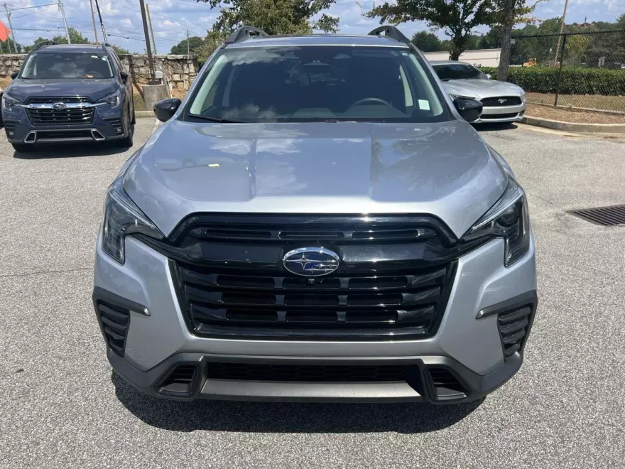 2025 Subaru Ascent Onyx Edition Touring photo 1