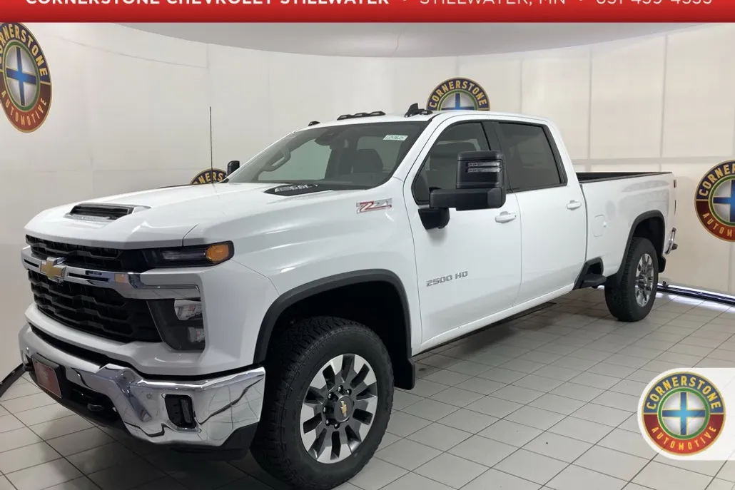 2025 Chevrolet Silverado 2500HD LT photo 1