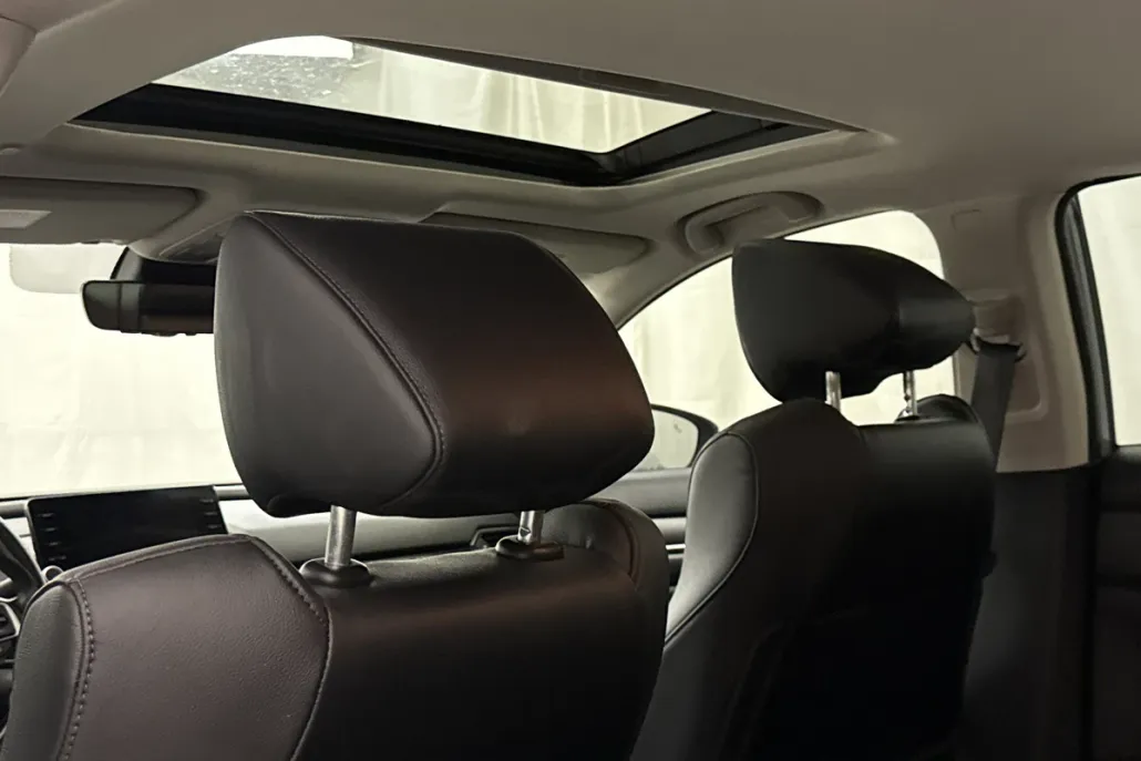 2021 Honda Accord Hybrid Touring photo 1