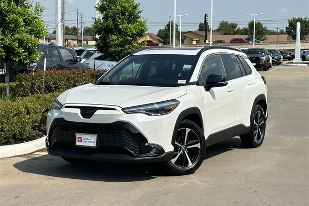 2025 Toyota Corolla Cross Hybrid XSE photo 1