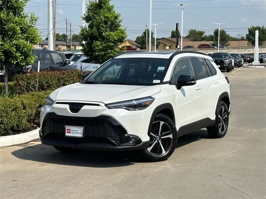 2025 Toyota Corolla Cross Hybrid XSE photo 1