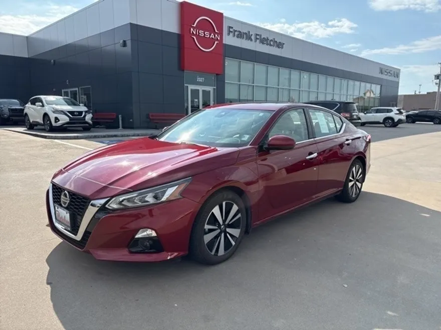 2020 Nissan Altima 2.5 SV photo 1