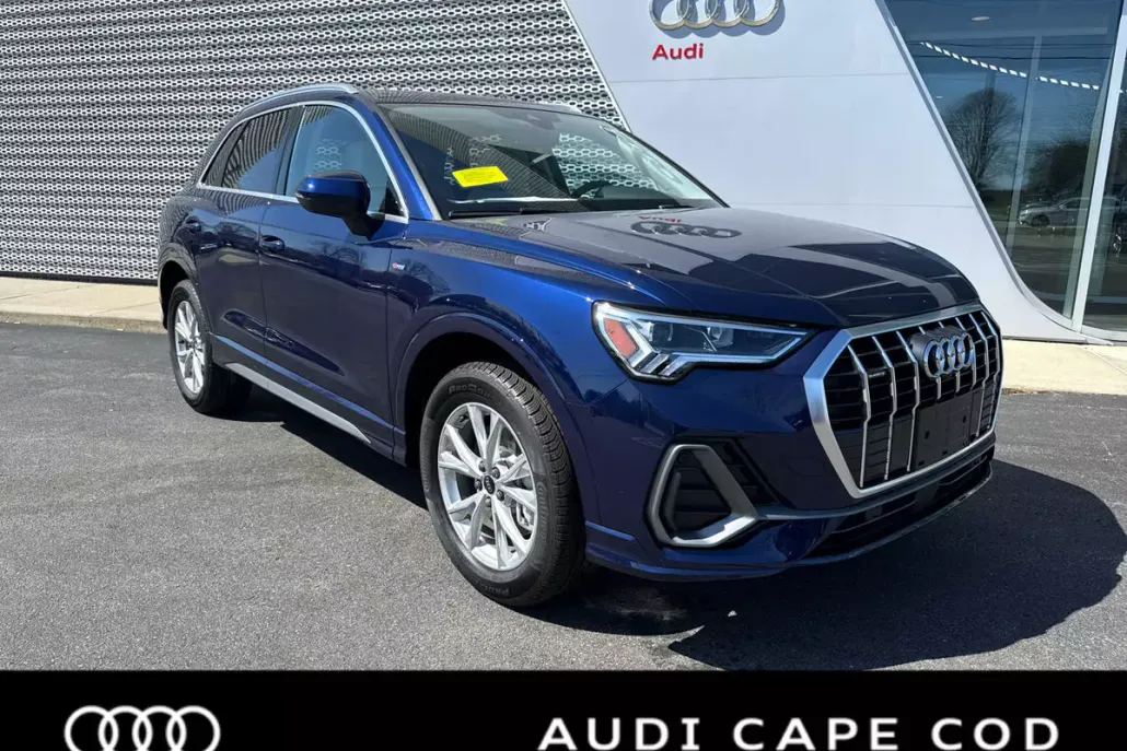 2025 Audi Q3 S line Premium Plus photo 1