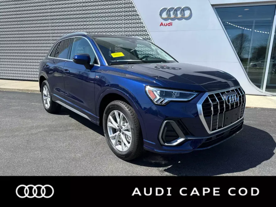 2025 Audi Q3 S line Premium Plus photo 1