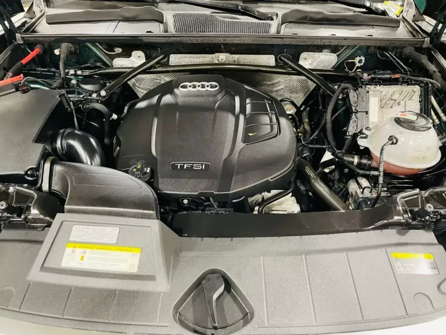 2020 Audi Q5 Premium Plus 45 TFSI S line photo 45