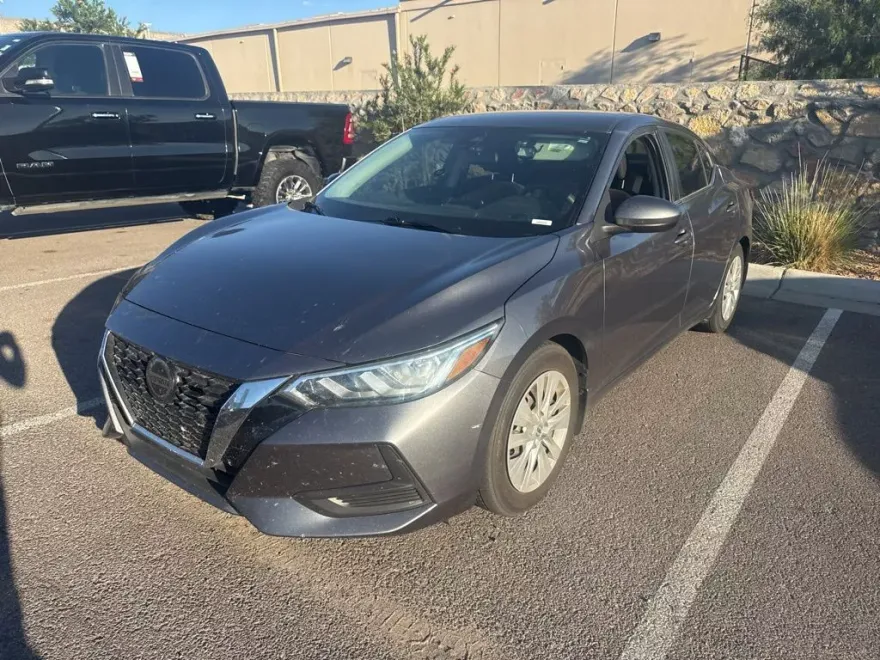 2021 Nissan Sentra S photo 1
