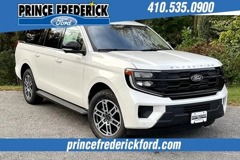 2025 Ford Expedition MAX photo 1