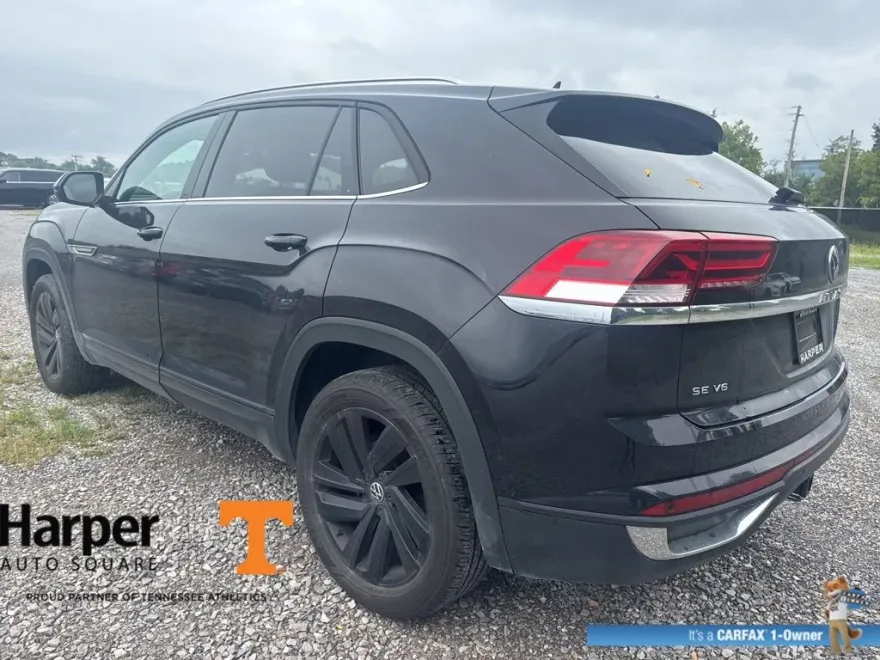 2023 Volkswagen Atlas Cross Sport V6 SE Technology photo 1