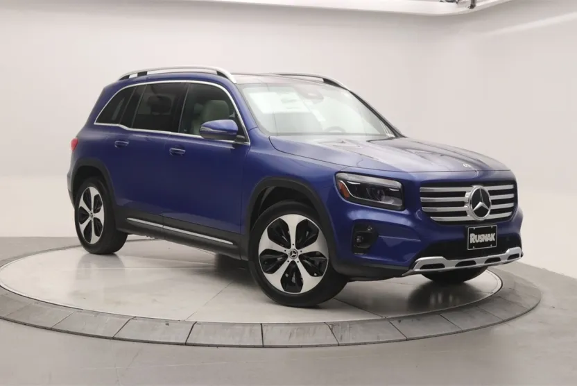 2026 Mercedes Benz GLB 250 photo 1