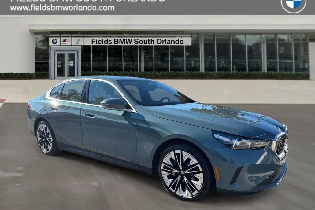 2025 Bmw 530i photo 1