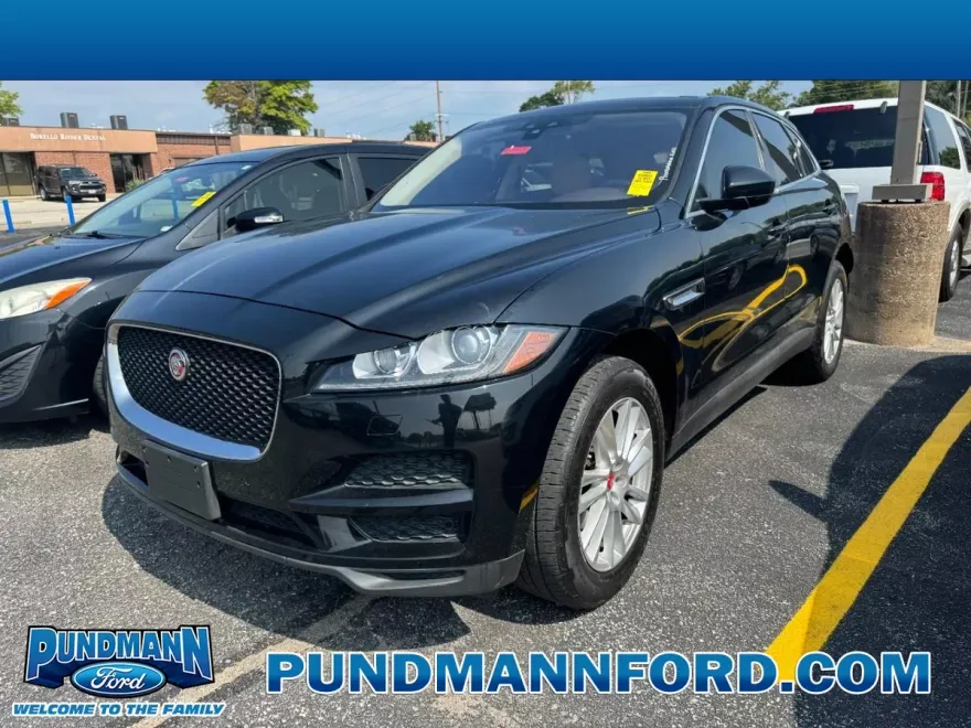 2020 Jaguar F-PACE Prestige photo 1
