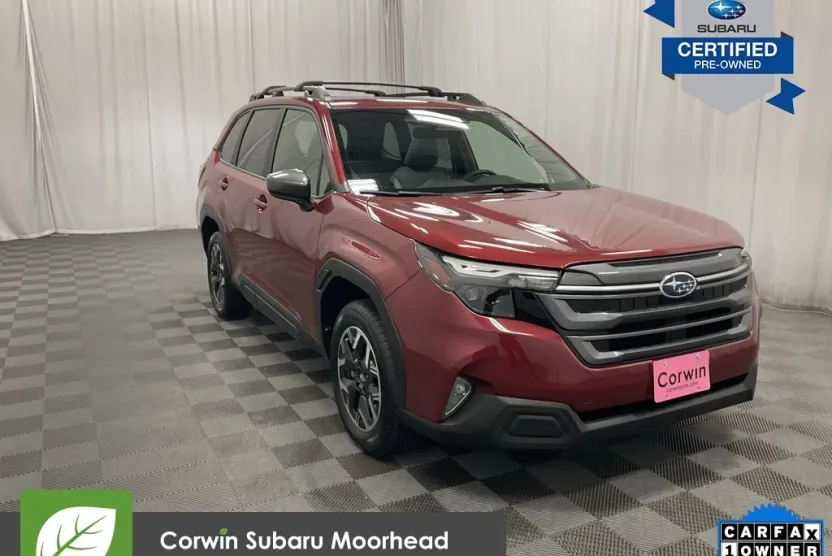 2025 Subaru Forester Premium photo 1