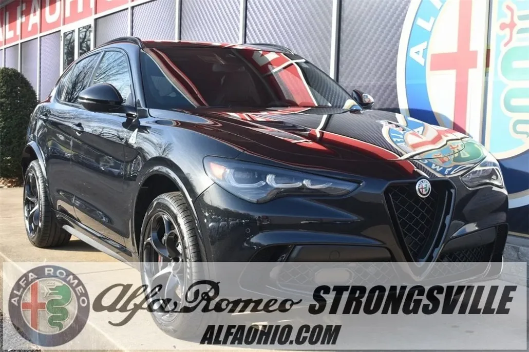 2024 Alfa Romeo Stelvio Quadrifoglio photo 1
