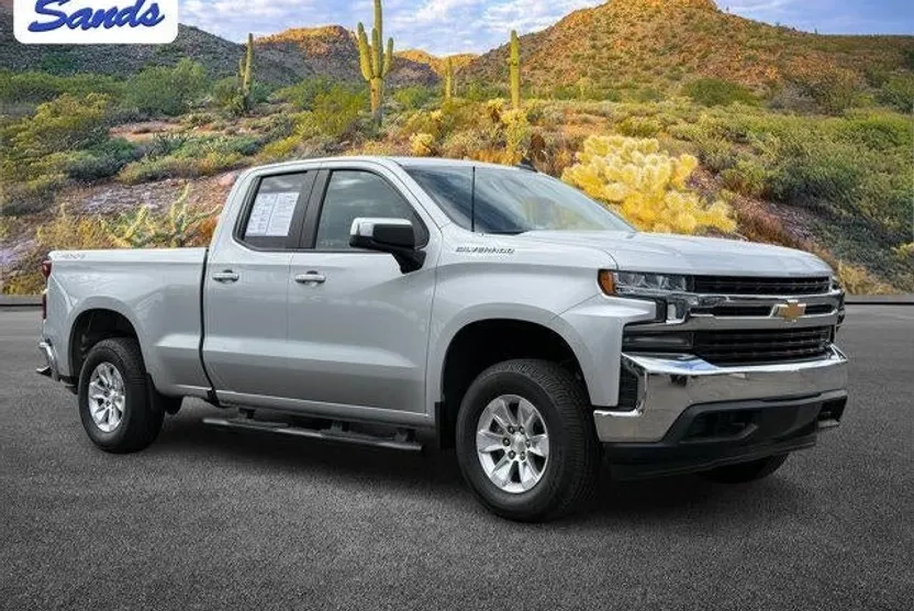 2020 Chevrolet Silverado 1500 LT photo 1