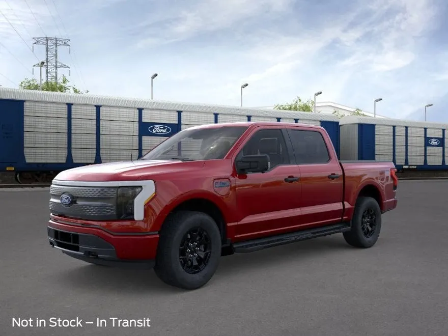 2025 Ford F-150 Lightning XLT photo 1