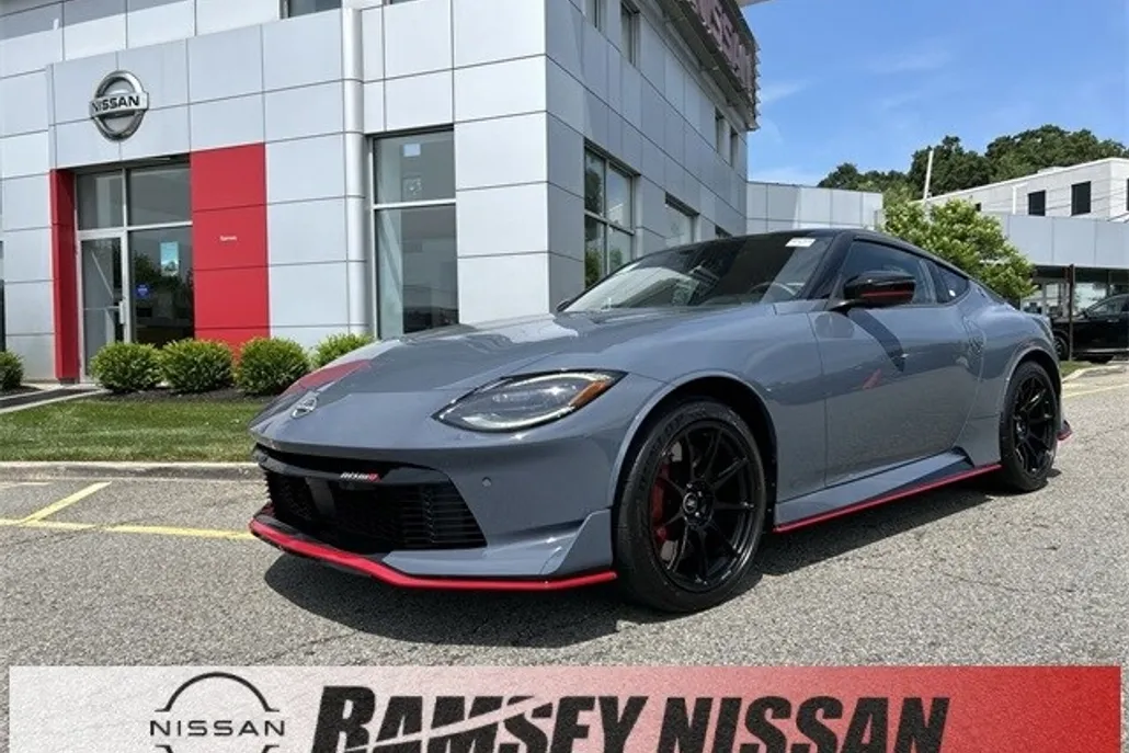 2024 Nissan Z Nismo photo 1