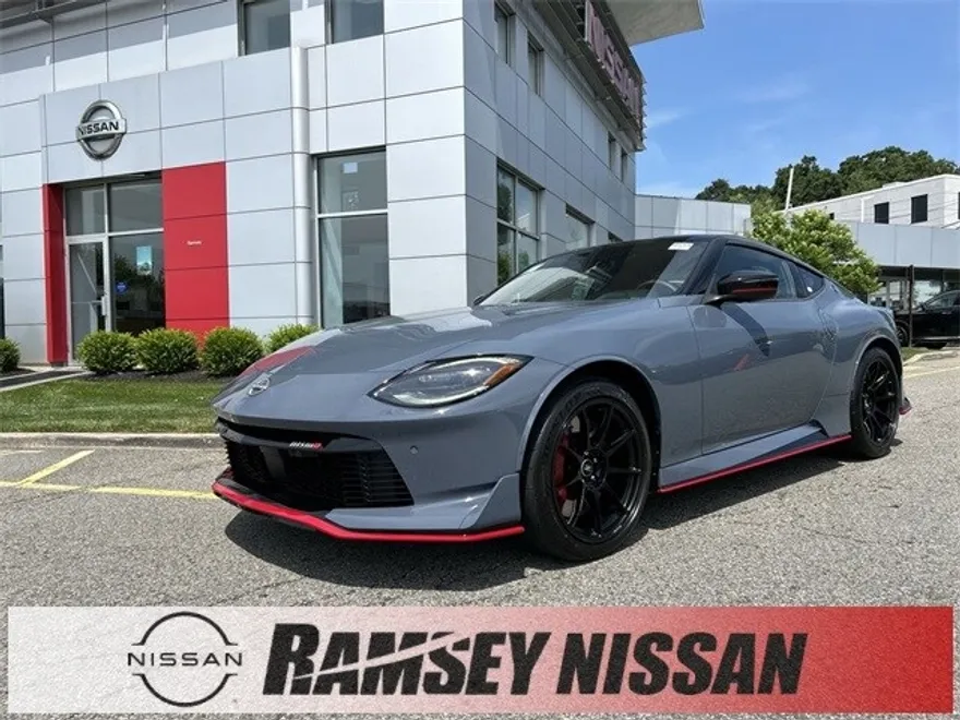 2024 Nissan Z Nismo photo 1