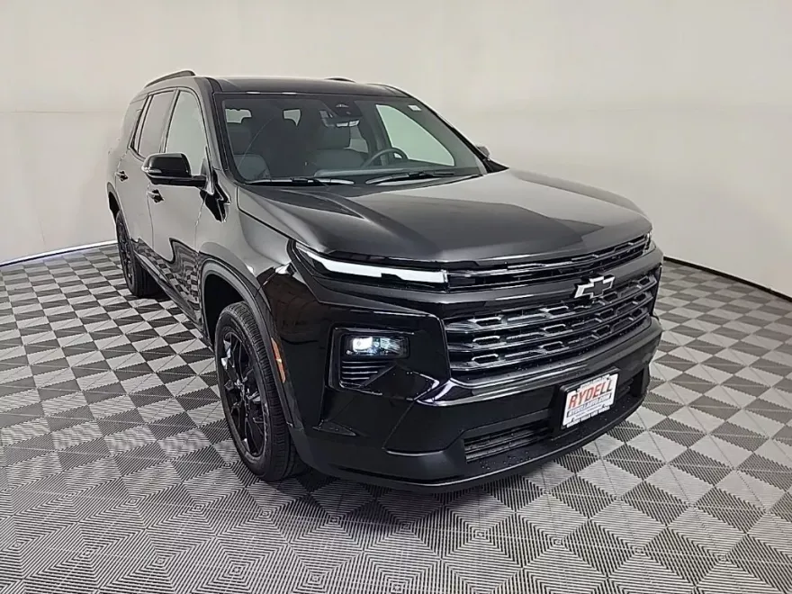 2026 Chevrolet Traverse photo 1