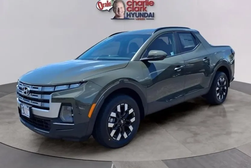 2025 Hyundai Santa Cruz SEL Activity photo 1