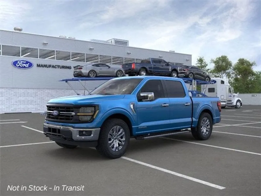 2025 Ford F-150 XLT photo 1