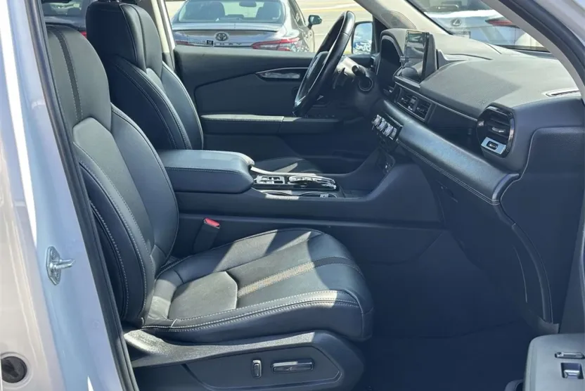 2025 Honda Pilot EX-L photo 1