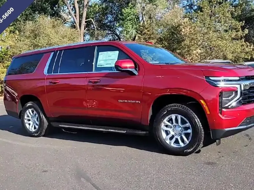 2025 Chevrolet Suburban LS photo 1