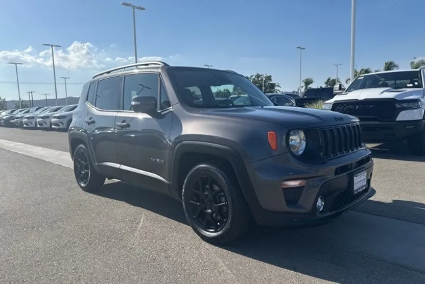 2019 Jeep Renegade Latitude photo 1