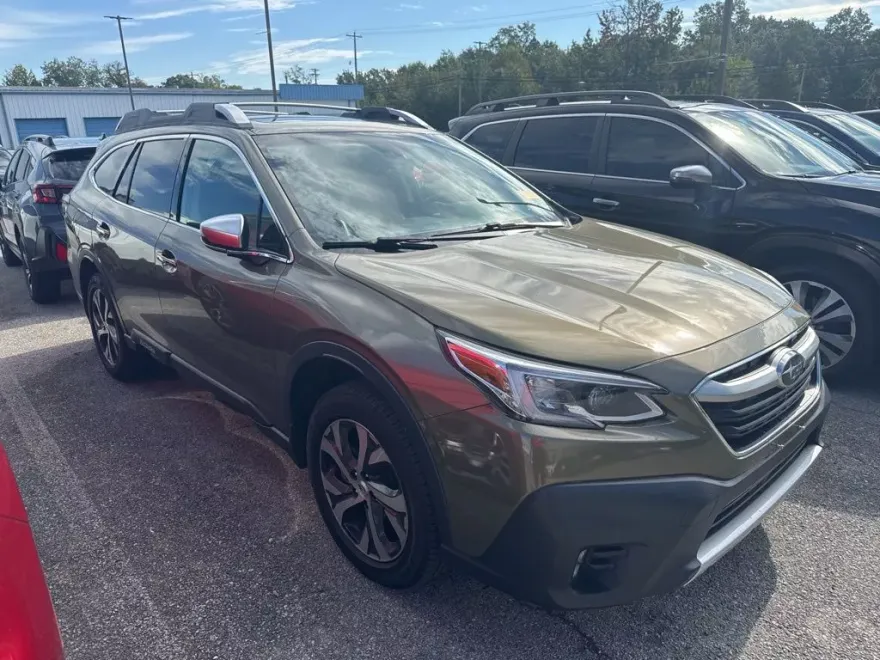 2021 Subaru Outback Touring photo 1