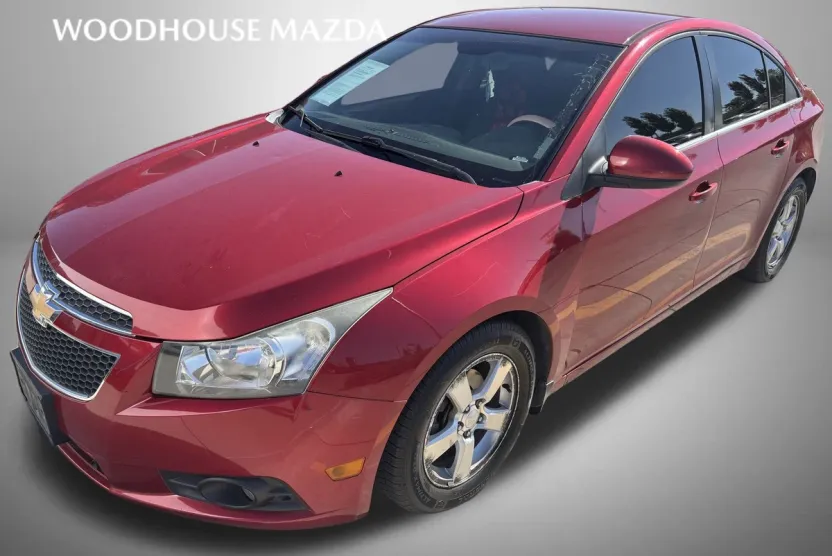 2012 Chevrolet Cruze photo 1