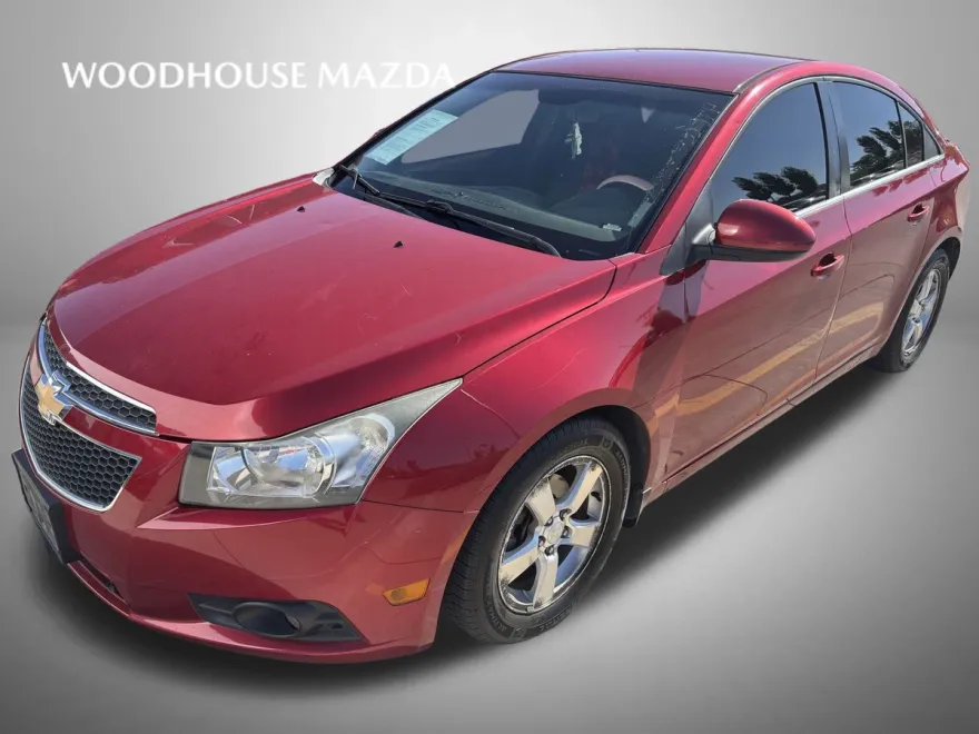 2012 Chevrolet Cruze photo 1