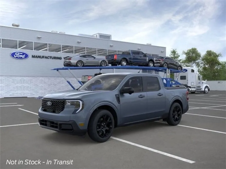 2025 Ford Maverick Lariat photo 1