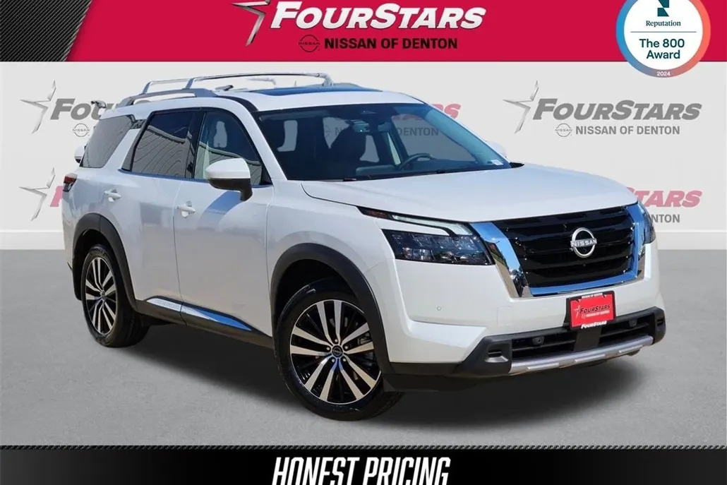 2025 Nissan Pathfinder Platinum photo 1
