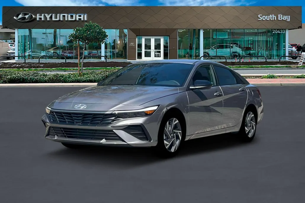 2025 Hyundai Elantra SEL Sport photo 1