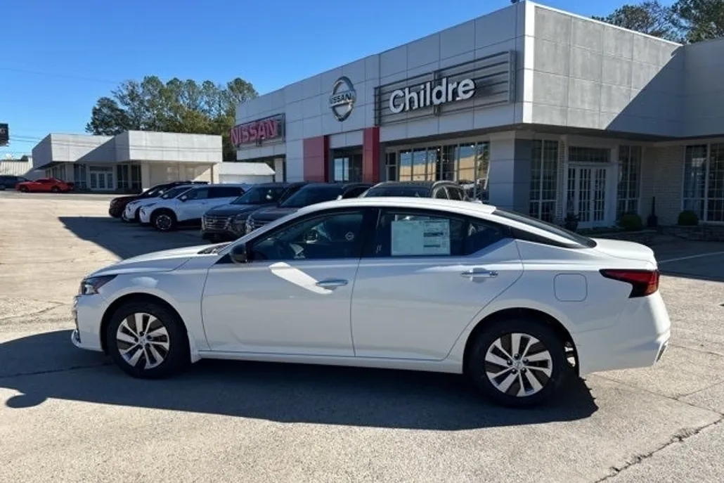 2025 Nissan Altima 2.5 S photo 1