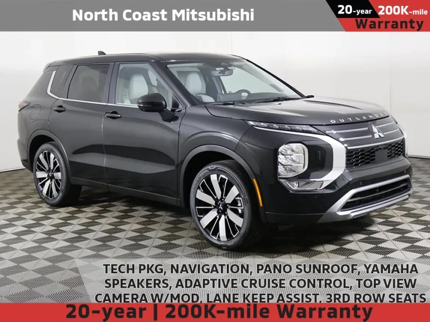 2025 Mitsubishi Outlander SE photo 1