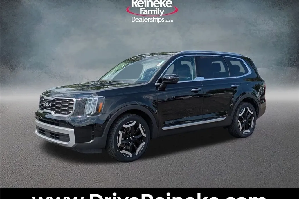 2023 Kia Telluride S photo 1