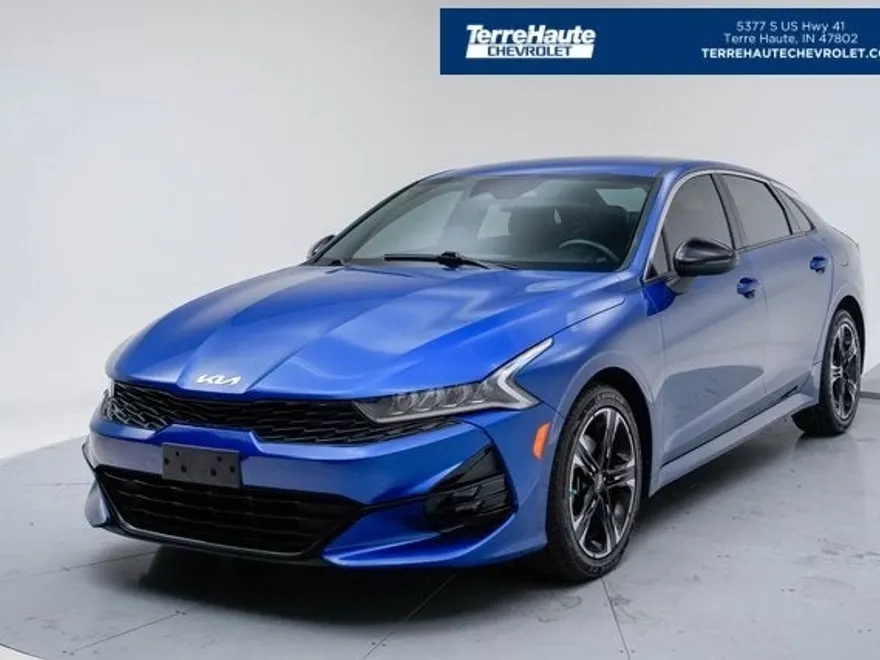 2022 Kia K5 GT-Line photo 1