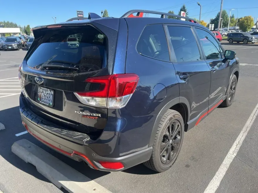 2020 Subaru Forester Sport photo 1