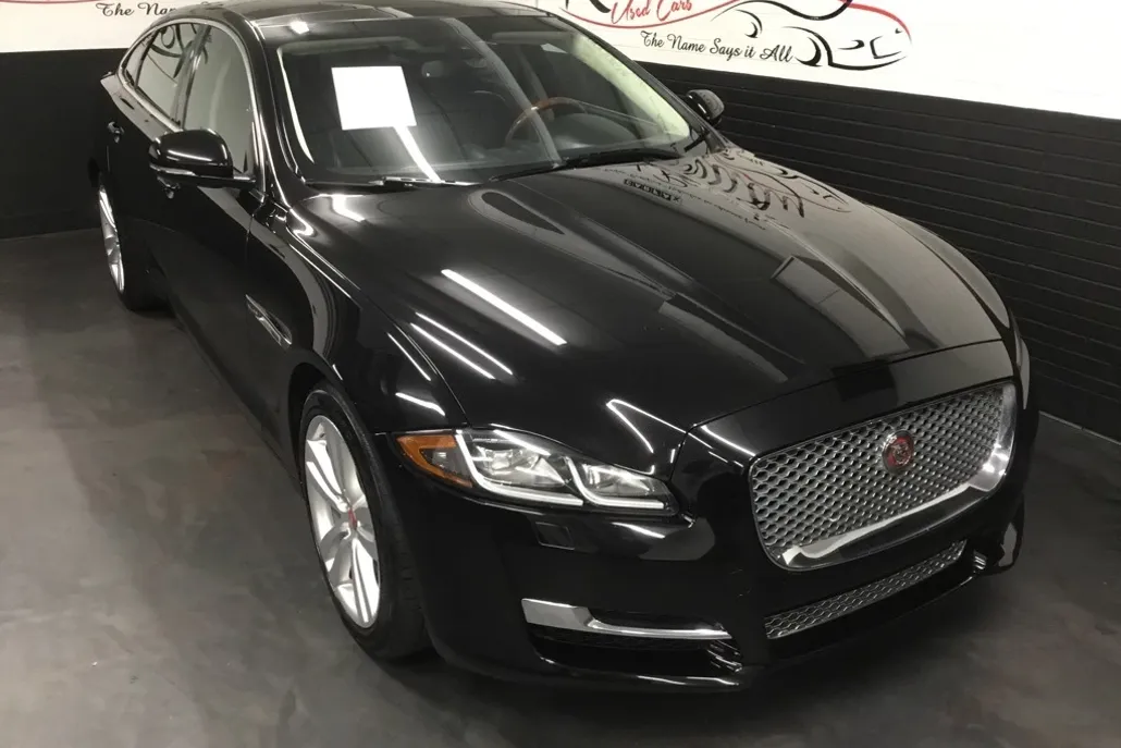 2017 Jaguar XJ XJL Portfolio photo 1