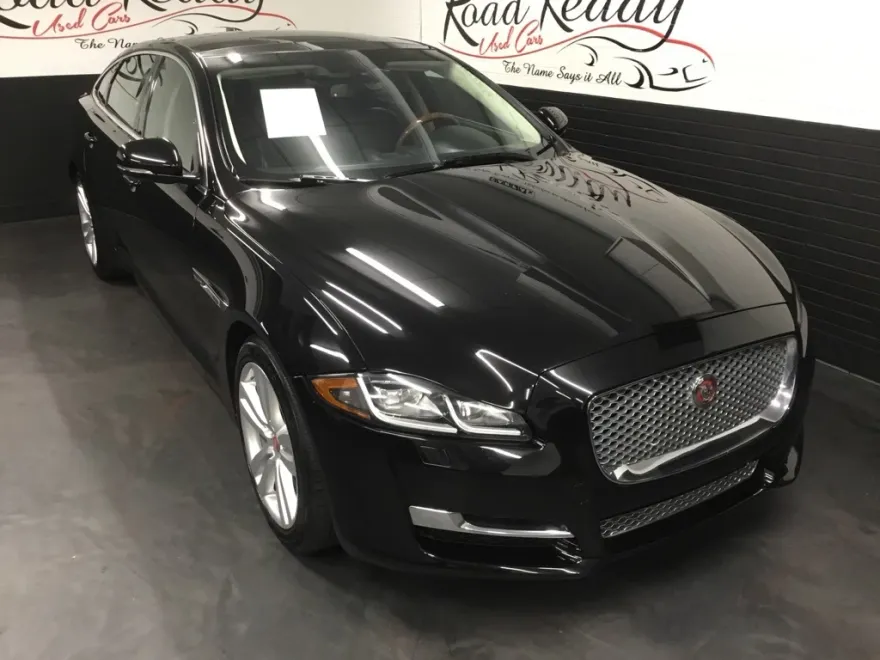 2017 Jaguar XJ XJL Portfolio photo 1